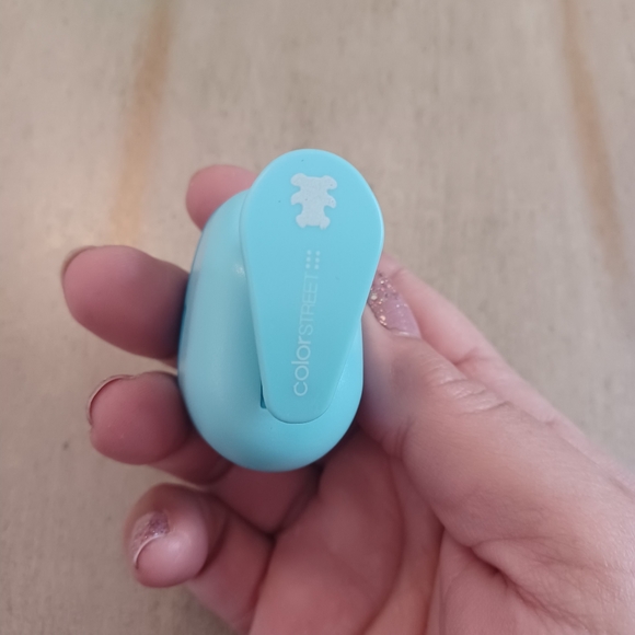 Color Street Nail Polish Design Hole Punch Set - Picture 9 of 11